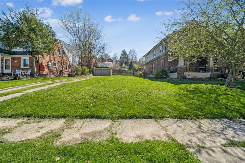 282 Ashland Ave, Mt Lebanon, PA 15228
