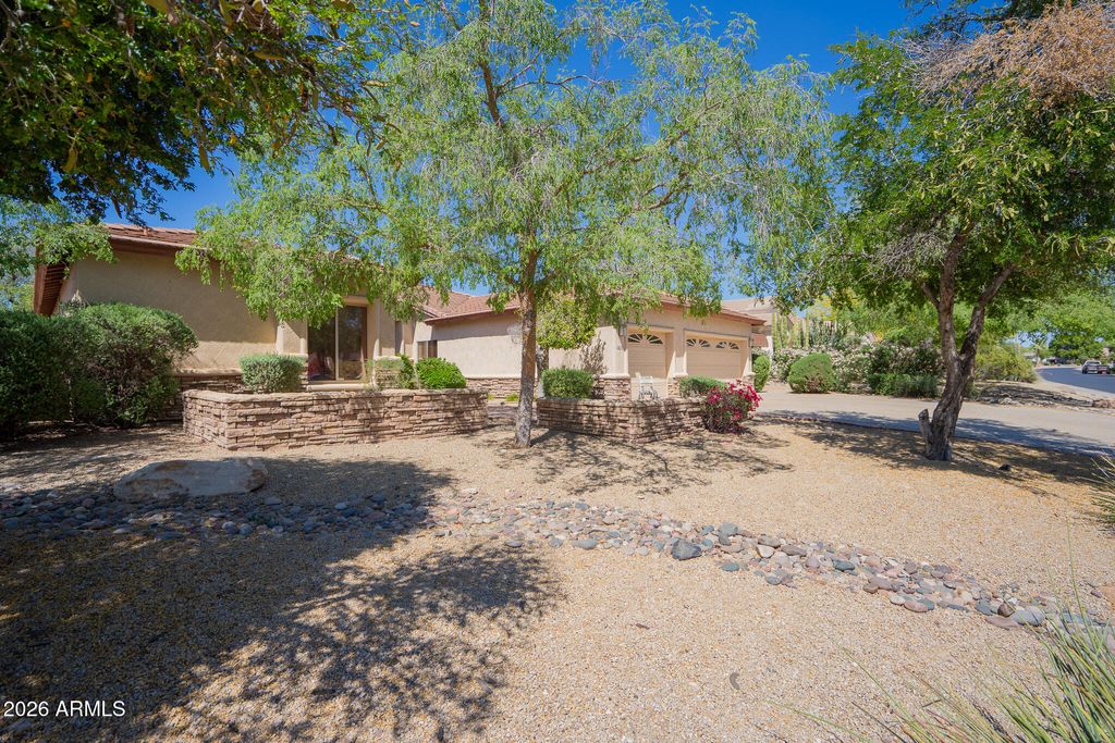 Image 3 of property listing at 14210 W GREENTREE Drive S, Litchfield Park, AZ 85340