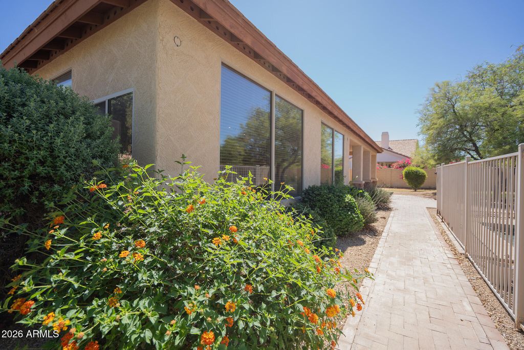 Image 44 of property listing at 14210 W GREENTREE Drive S, Litchfield Park, AZ 85340