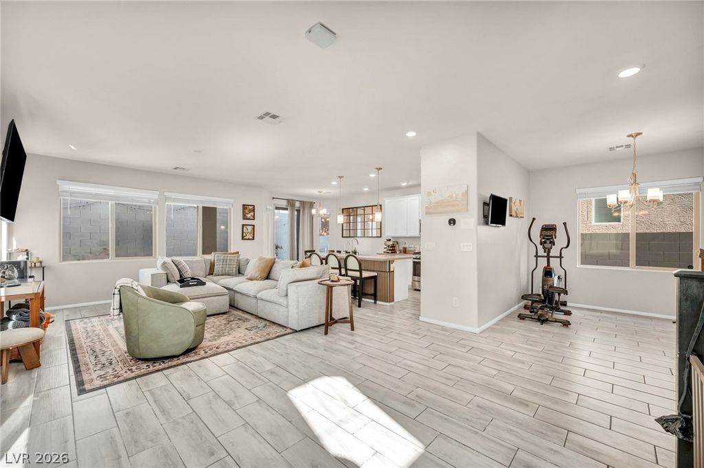 10815 Henesco Bay Street, Las Vegas, NV 89179 — photo 4