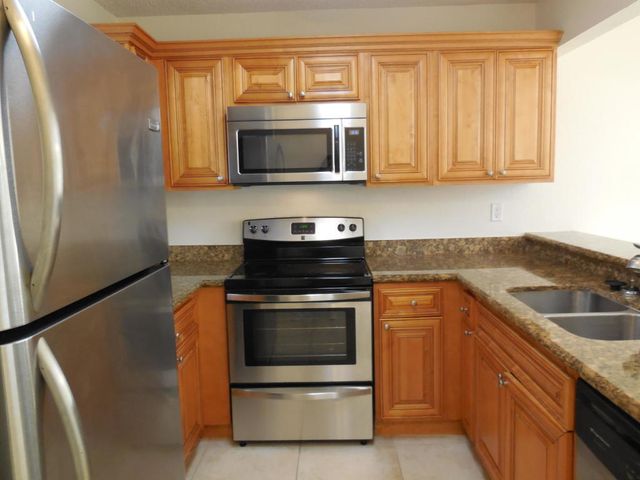 1500 Windorah Way D, West Palm Beach, FL 33411