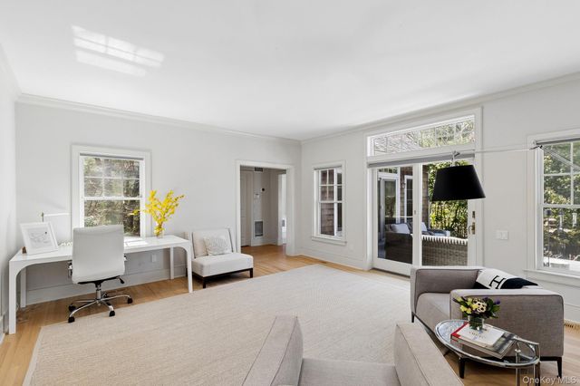 11 Owls Nest Lane, East Hampton, NY 11937