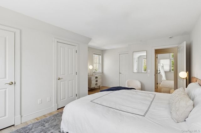 11 Owls Nest Lane, East Hampton, NY 11937