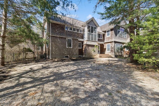 11 Owls Nest Lane, East Hampton, NY 11937