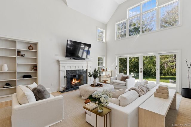 11 Owls Nest Lane, East Hampton, NY 11937