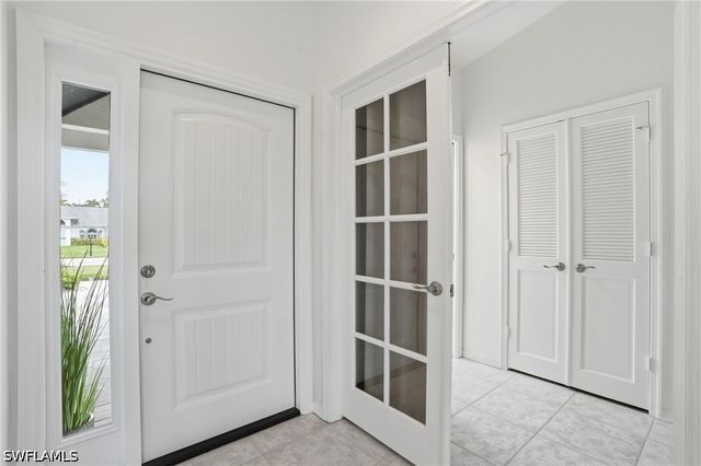 132 Bordeaux CIR, Naples, FL 34112