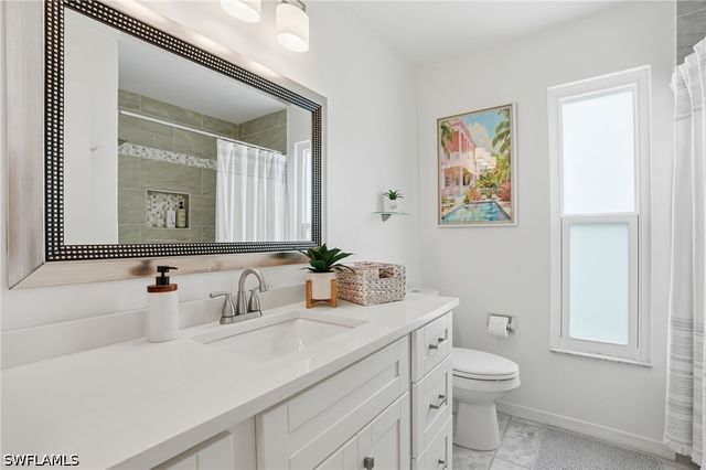 132 Bordeaux CIR, Naples, FL 34112