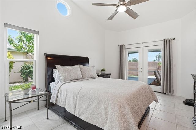 132 Bordeaux CIR, Naples, FL 34112