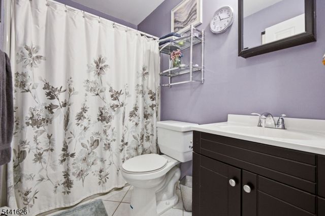 51 W Shore Dr, Vernon Twp., NJ 07462