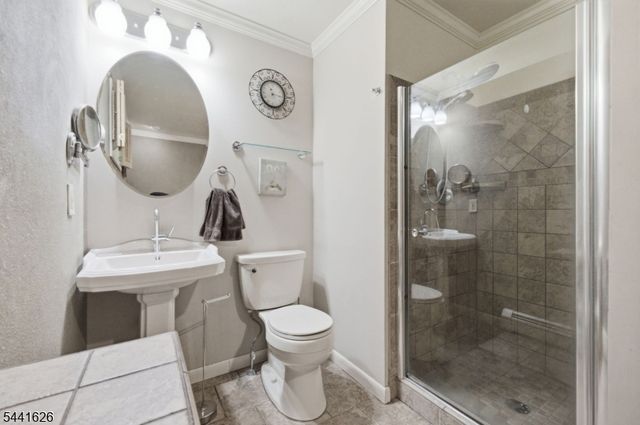 51 W Shore Dr, Vernon Twp., NJ 07462