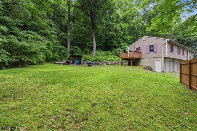 51 W Shore Dr, Vernon Twp., NJ 07462