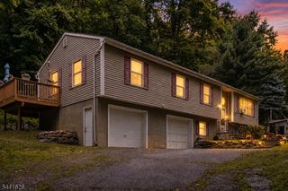 51 W Shore Dr, Vernon Twp., NJ 07462