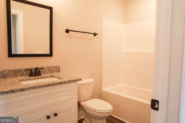 716 Riverside Estates, Lanett, AL 36863