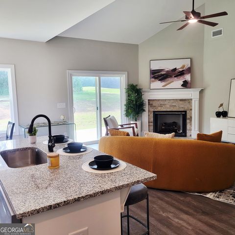 716 Riverside Estates, Lanett, AL 36863