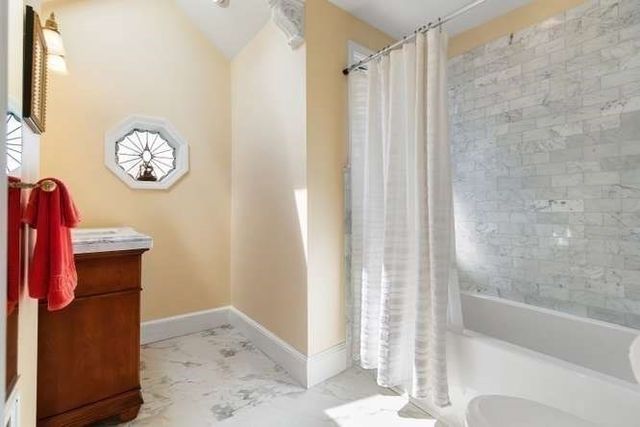 8 Leonard Cir, Medford, MA 02155
