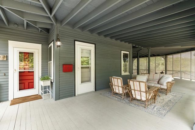 8 Leonard Cir, Medford, MA 02155