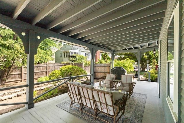 8 Leonard Cir, Medford, MA 02155