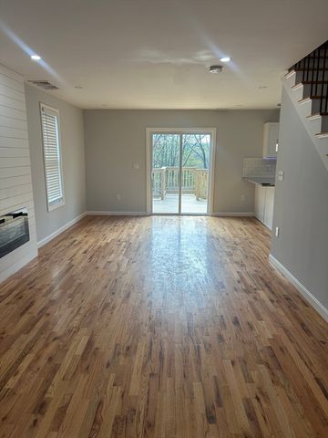 75 Beech 1, Fitchburg, MA 01420