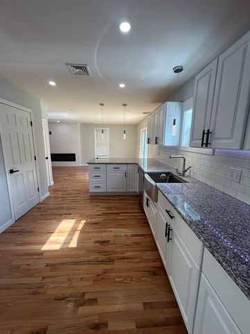 75 Beech 1, Fitchburg, MA 01420