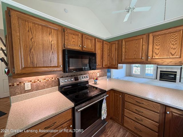 2415 N Aurelius Road 3, Holt, MI 48842