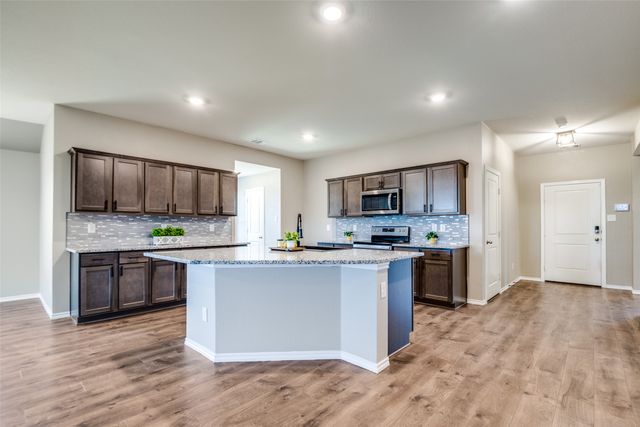 700 Meadow Creek Lane, Josephine, TX 75189