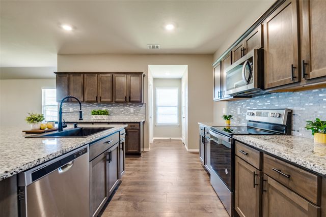 700 Meadow Creek Lane, Josephine, TX 75189