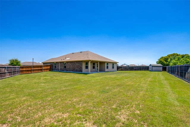 700 Meadow Creek Lane, Josephine, TX 75189