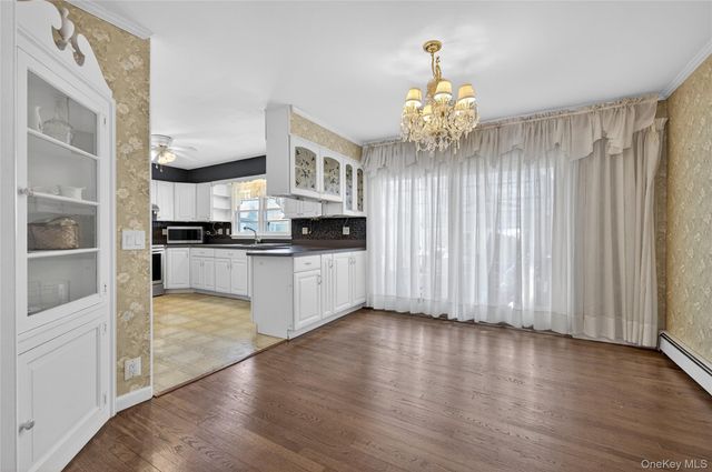 8 Crestwood Drive, Huntington Station, NY 11746