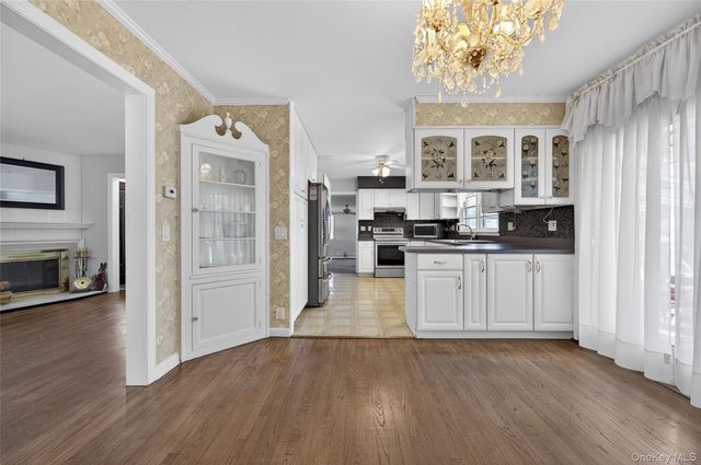 8 Crestwood Drive, Huntington Station, NY 11746