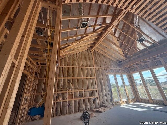 121 N. Abrego Crossing, Floresville, TX 78114
