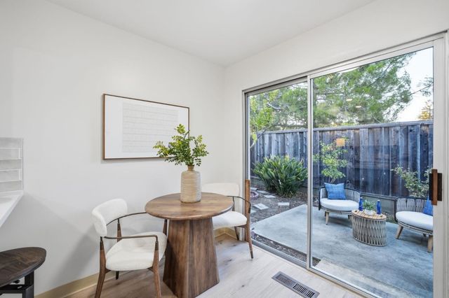 1251 E Fremont Terrace, Sunnyvale, CA 94087