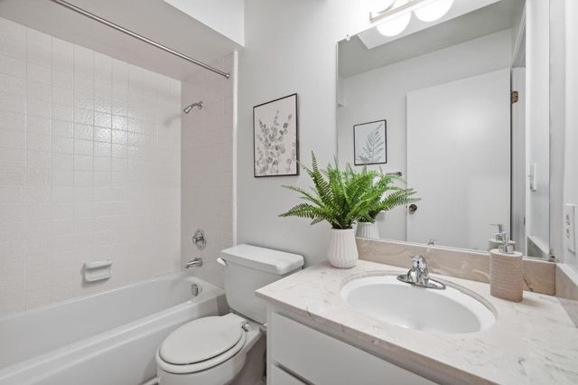 1251 E Fremont Terrace, Sunnyvale, CA 94087