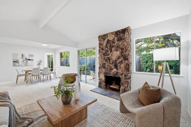 1251 E Fremont Terrace, Sunnyvale, CA 94087