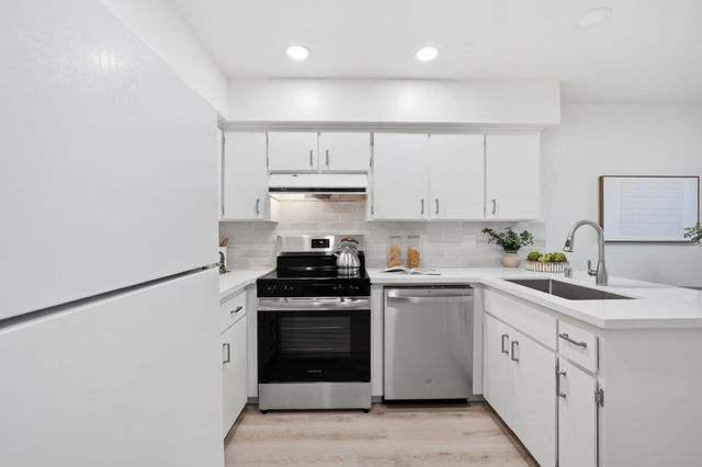 1251 E Fremont Terrace, Sunnyvale, CA 94087