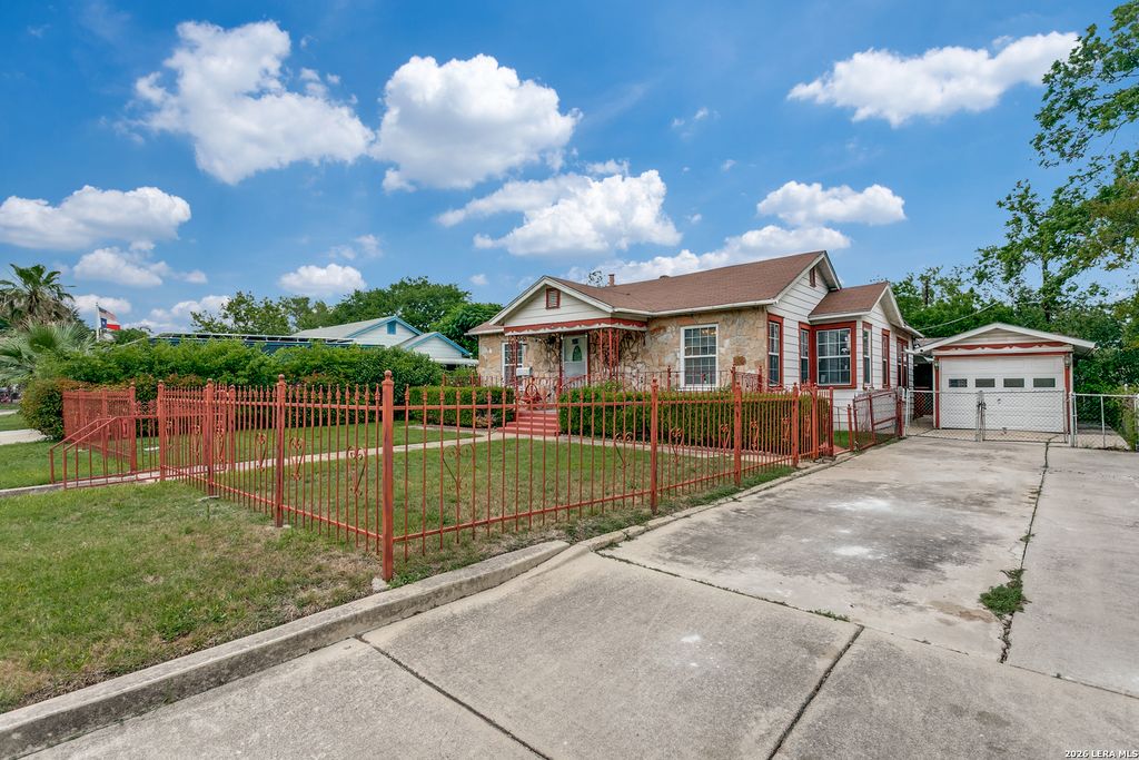 147 Ellana Claire St, San Antonio, TX 78225