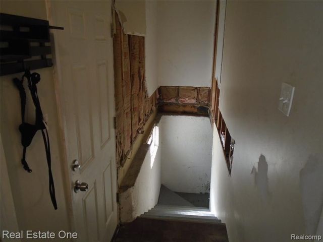 27064 Notre Dame Street, Inkster, MI 48141