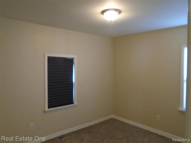 27064 Notre Dame Street, Inkster, MI 48141