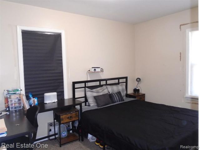 27064 Notre Dame Street, Inkster, MI 48141