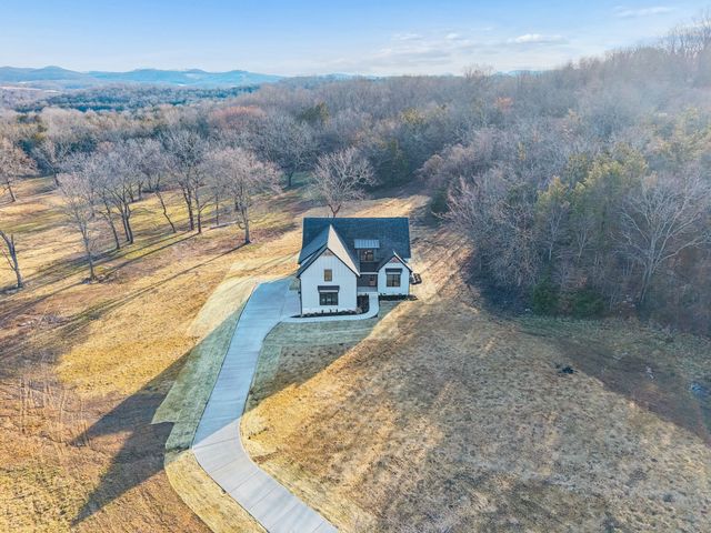 13841 Cainsville Rd, Lebanon, TN 37090