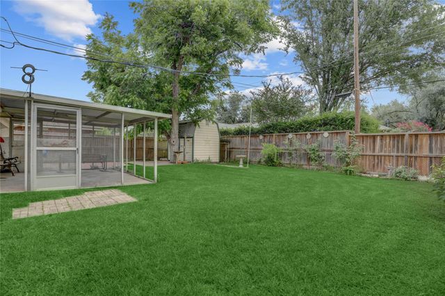 1810 Locksford Street, Houston, TX 77008