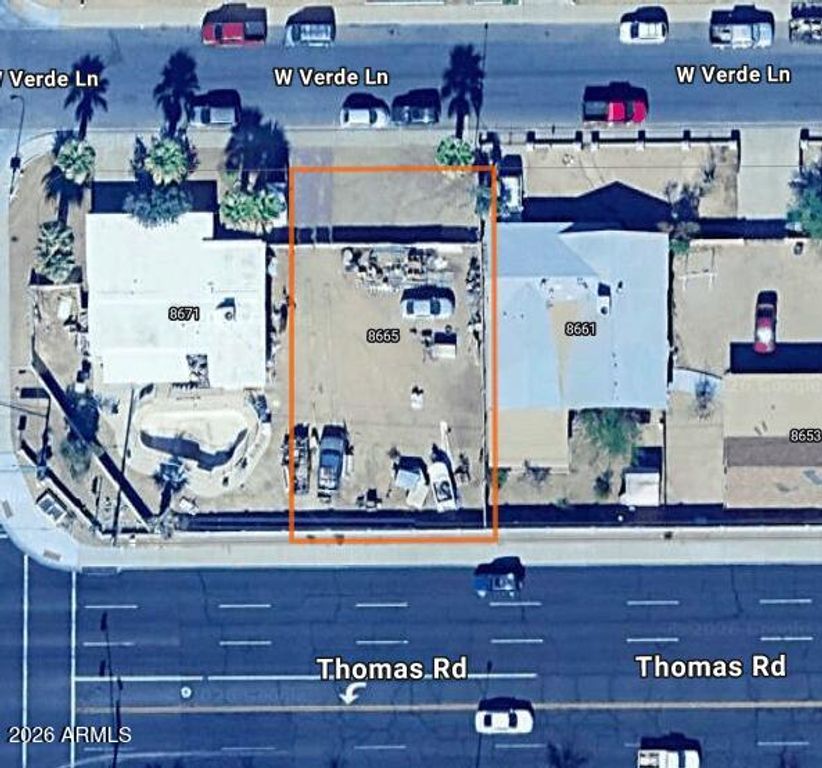 Image 1 of property listing at 8665 W VERDE Lane 242, Phoenix, AZ 85037