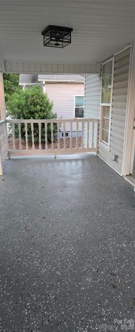 227 W B Street, Newton, NC 28658