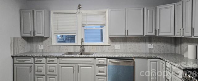 227 W B Street, Newton, NC 28658