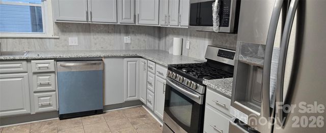 227 W B Street, Newton, NC 28658