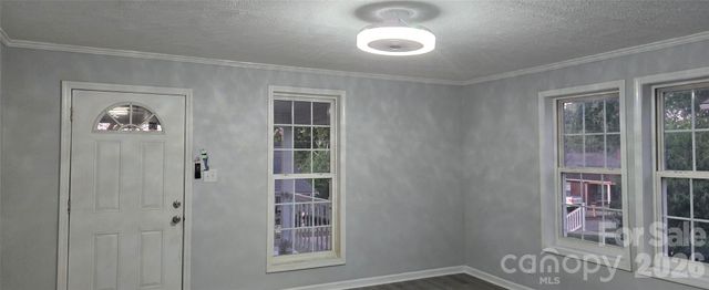 227 W B Street, Newton, NC 28658