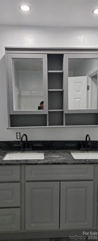 227 W B Street, Newton, NC 28658