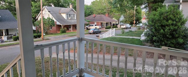 227 W B Street, Newton, NC 28658