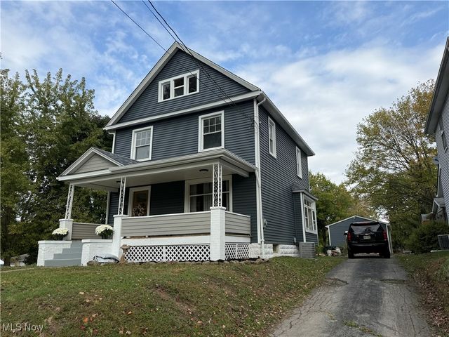 430 E Park Avenue, Hubbard, OH 44425