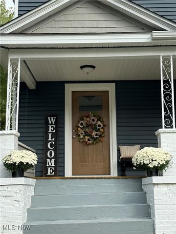 430 E Park Avenue, Hubbard, OH 44425