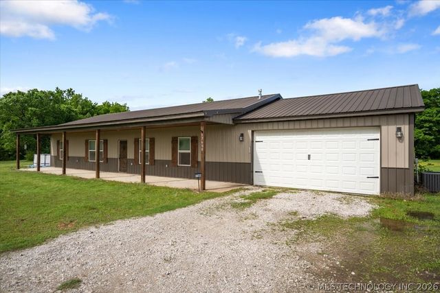 17600 S 385th East Avenue, Porter, OK 74454